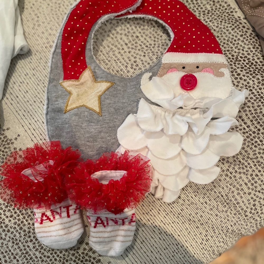 Mud pie Santa bib set
